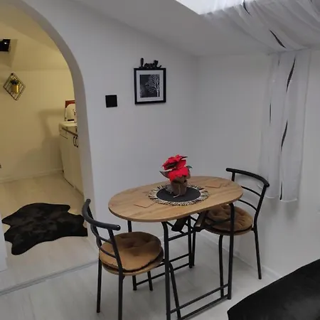 Stan Na Dan Kolobara Apartment *
