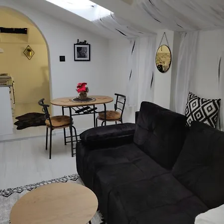 Apartment Stan Na Dan Kolobara *