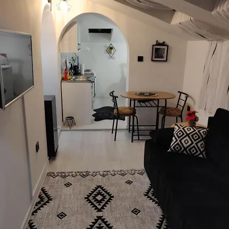 Apartment Stan Na Dan Kolobara